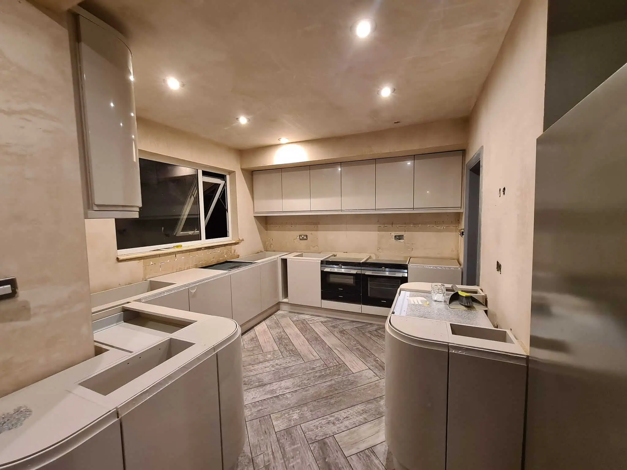 Modern kitchen installation
